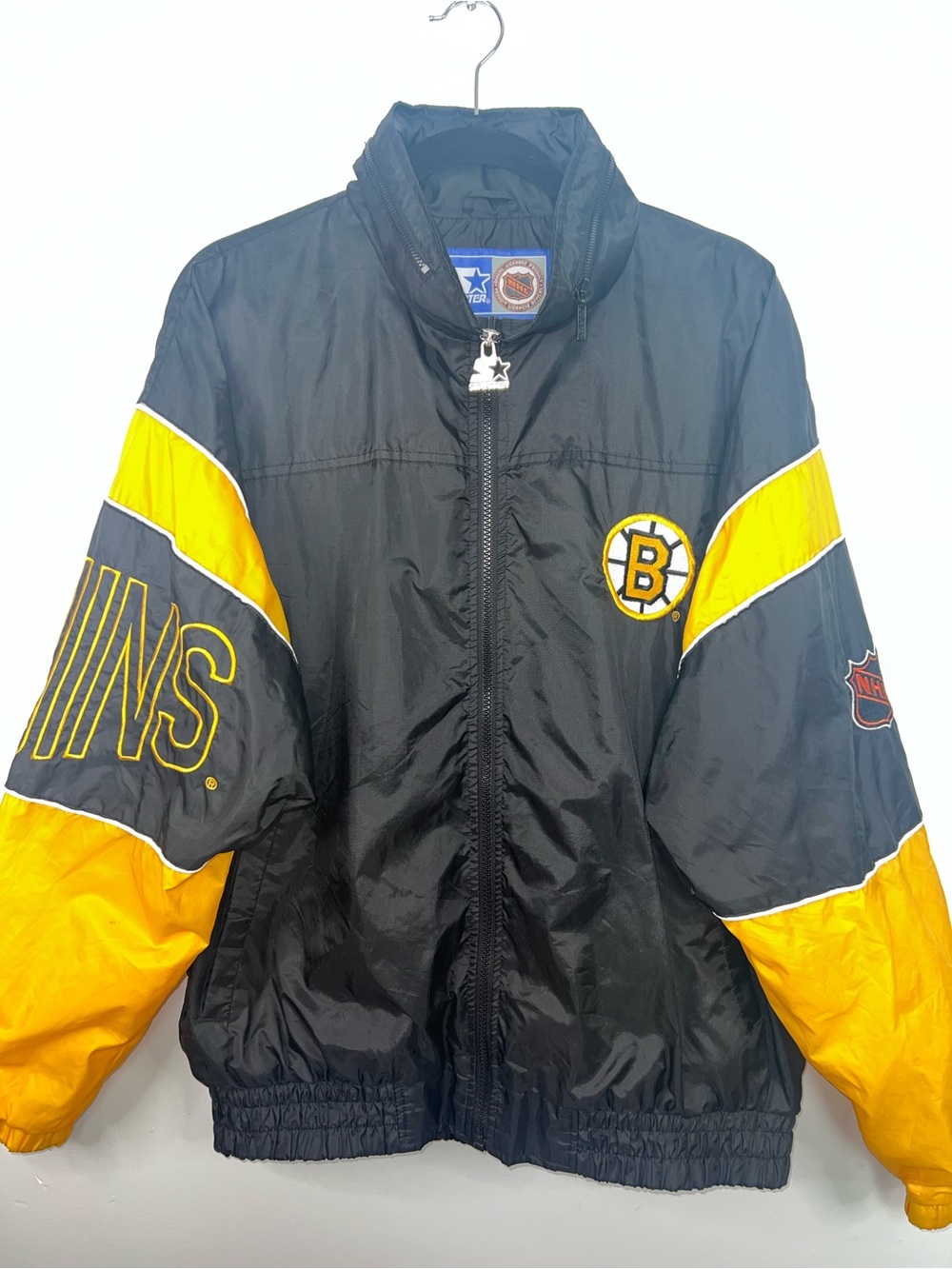 Vintage Starter Boston Bruins NHL Jacket Black Yellow Size Men’s Large Nylon